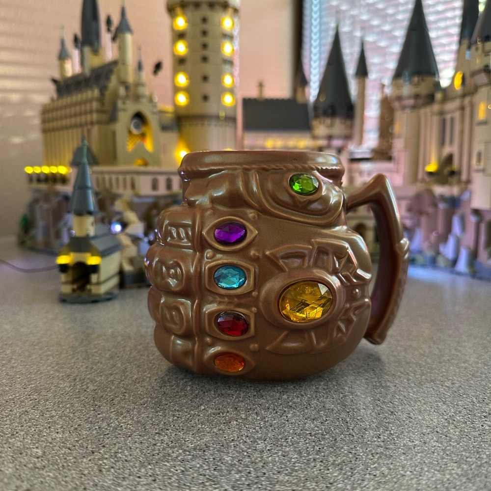 Marvel Infinity Gauntlet Mug with Gem Accents